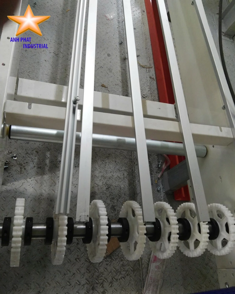 Các loại dây chuyền hệ thống vận chuyển vật liệu hàng hóa tại Anh Phát Group